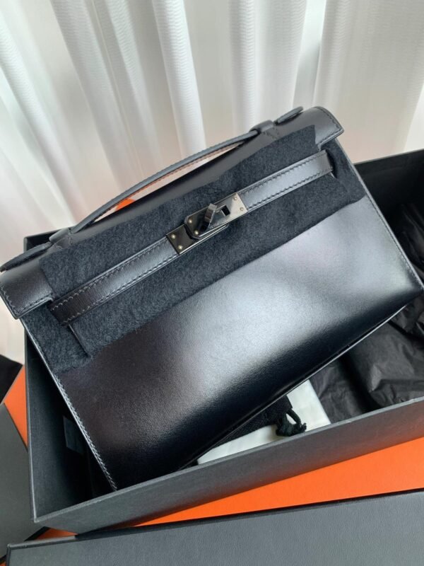 Kelly Pochette Hermes Clutch Bag CK89 Noir Swift Leather Black Hardware