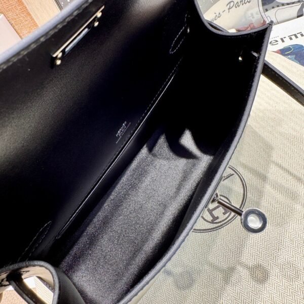 Kelly Pochette Hermes Clutch Bag CK89 Noir Swift Leather Black Hardware